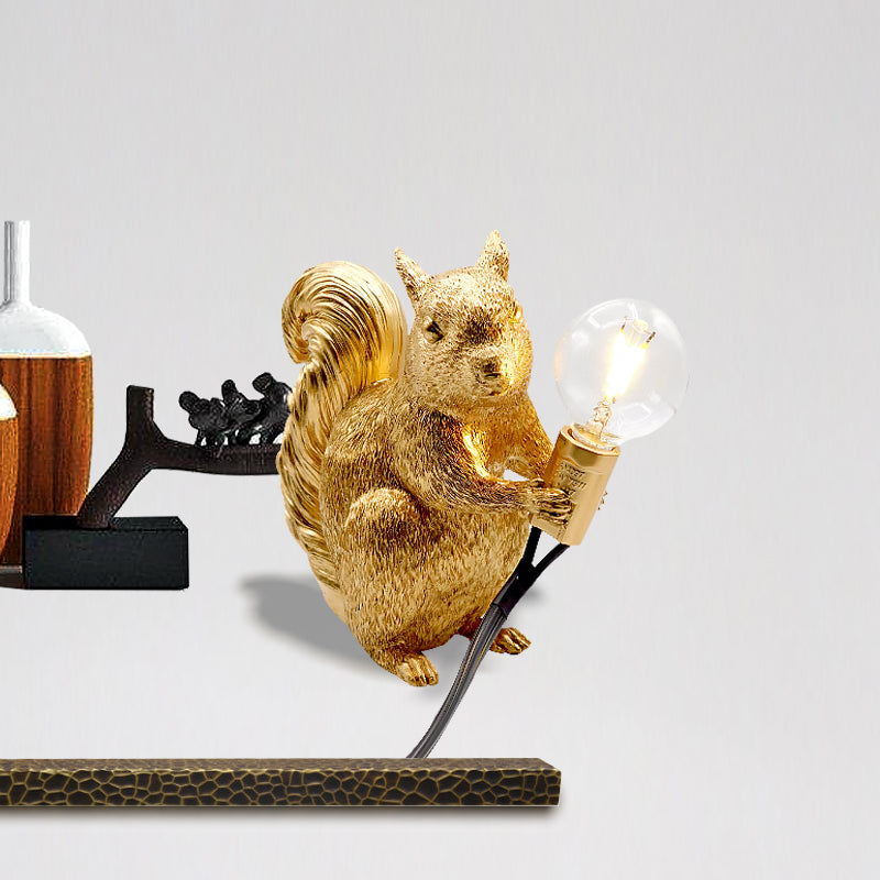 Squirrel artistico Squirrel Light Light Table Resin Lampada per bambini a bulbo singolo