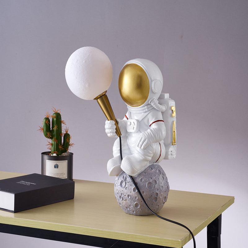Creative Cartoon Spaceman Table Lamp Resin 1 Head Child Room Nightstand Light in White