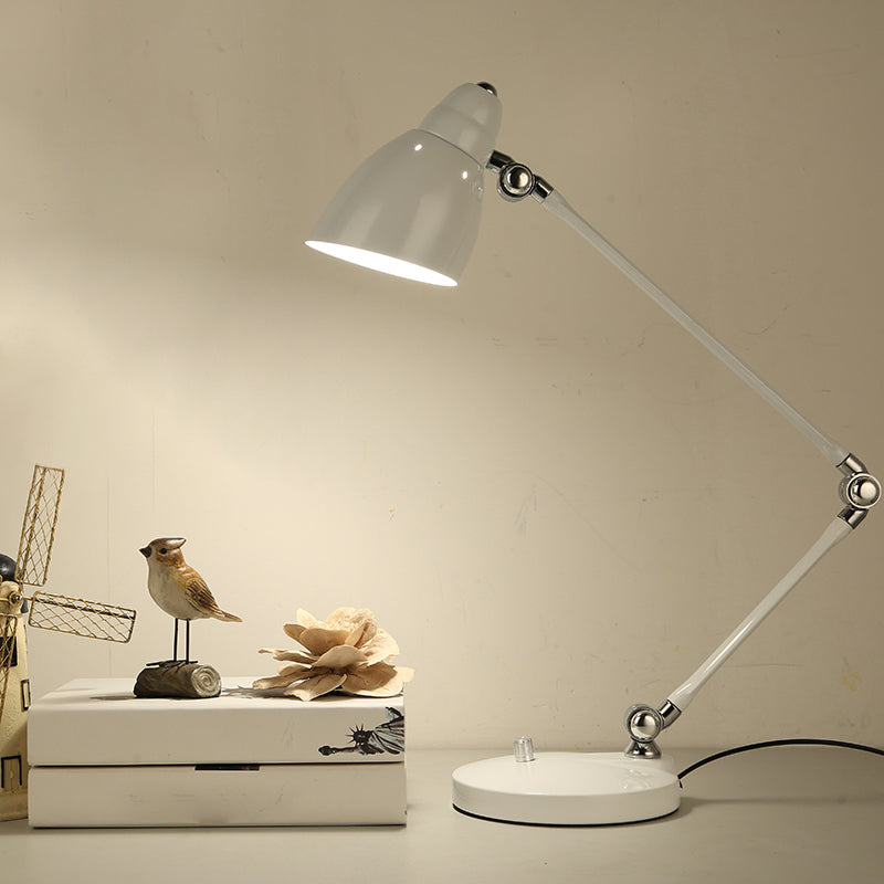 Lampe de table en forme de cloche de fer industrielle une seule étude de bureau avec bras oscillant