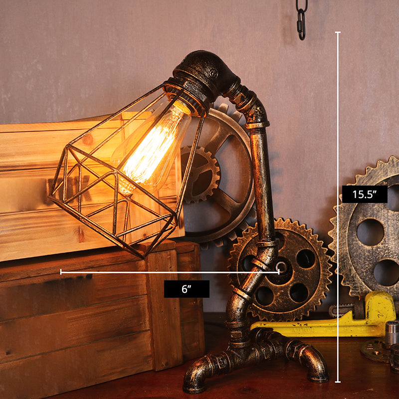 Mesa de bronce de metal con tubo de agua ligera creativa de estilo steampunk lámpara de noche de estilo steampunk