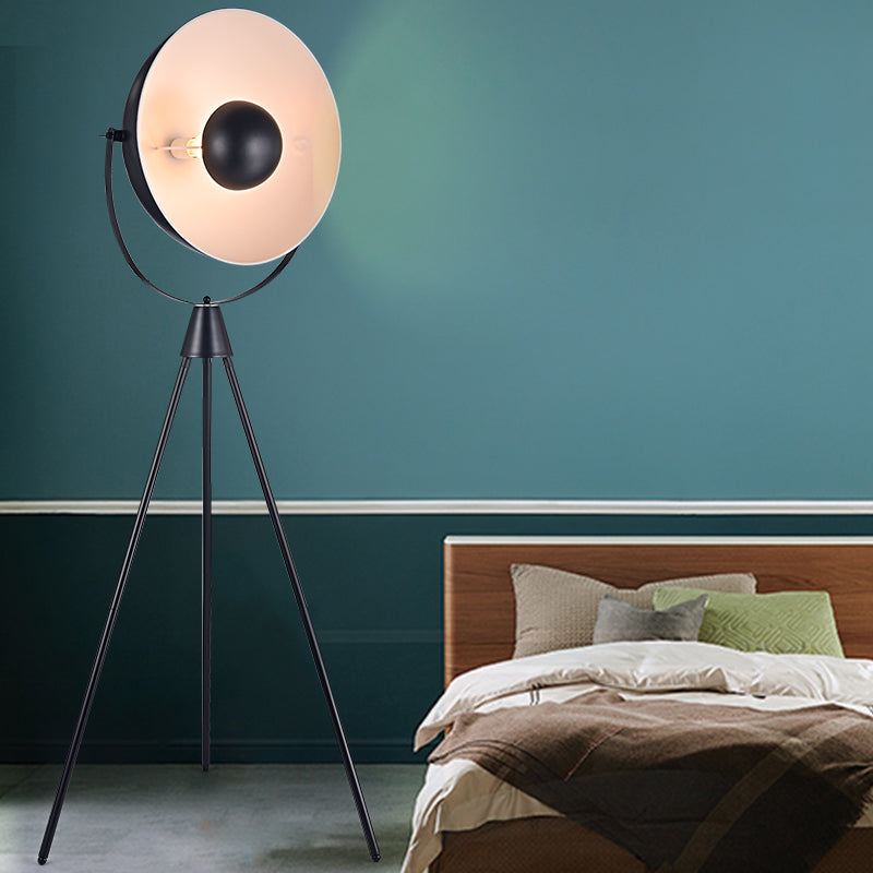Lámpara de hemisferio de metal rotativo Vintage 1 Bulbo Bedroje Trípode Luz de pie en negro