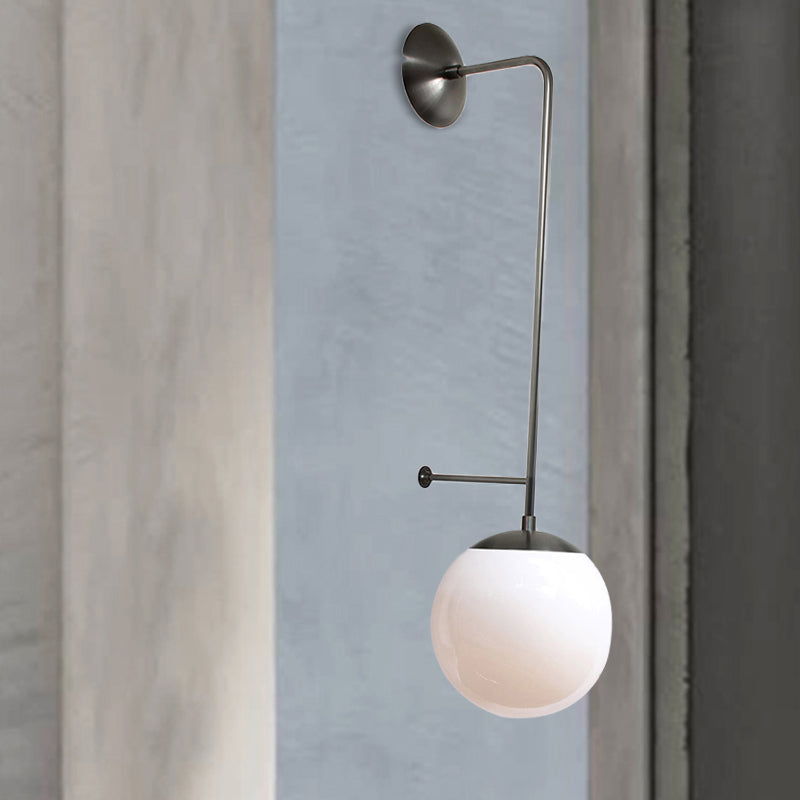 Lampe murale rétro Globe 1-Light transparent / verre blanc Shade Mury Light en laiton / noir pour le salon