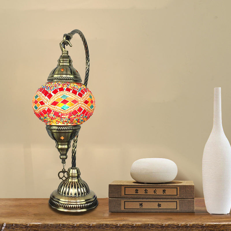 Traditioneller Balltisch Leicht Pfaublau/Wassermelone Rotes Glas 1 Lampenschreibtischlampe mit Metallkrümmungsarm