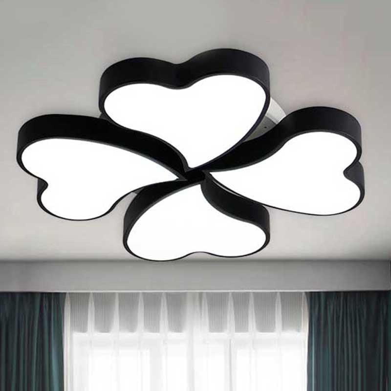Plafonnier en forme de cœur en acrylique, plafonnier LED Art déco en blanc pour chambre à coucher