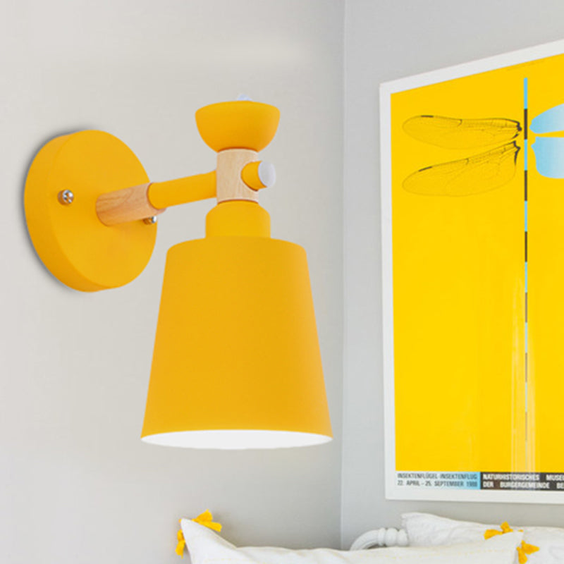 Luz de apliques de estilo nórdico rotativo con cubo de muro de metal ligero para dormitorio para adultos