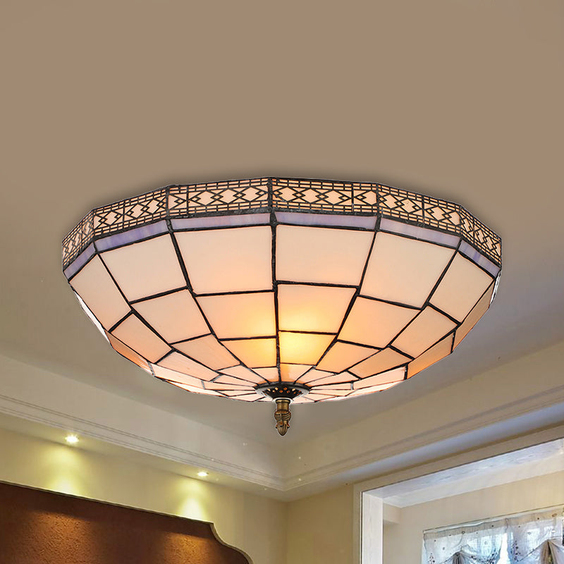 Bol Flush Ceiling Light 8 "/8.5" /10 " Hauteur Stained Glass 3 Lights Traditional Flush Lighting in Beige for Living Room