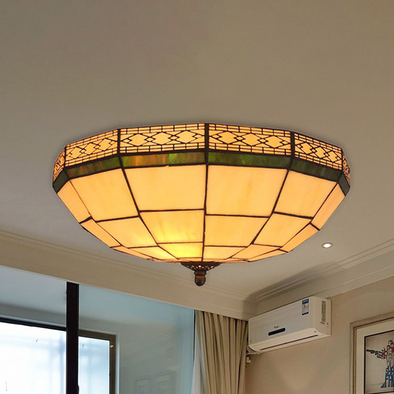 Bol Flush Ceiling Light 8 "/8.5" /10 " Hauteur Stained Glass 3 Lights Traditional Flush Lighting in Beige for Living Room