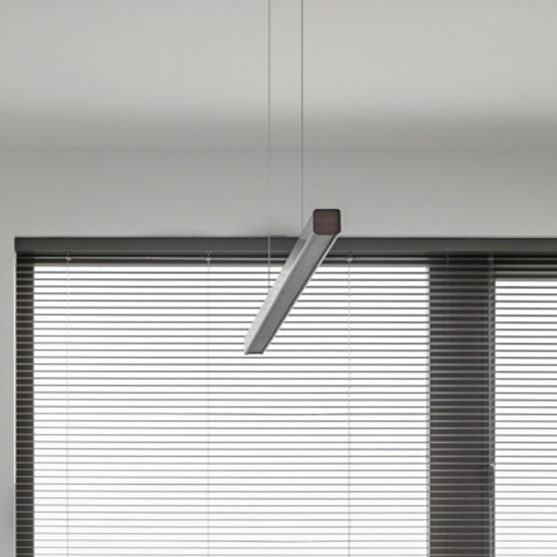 Fun a pendente in metallo a led lineare minimalista in nero.