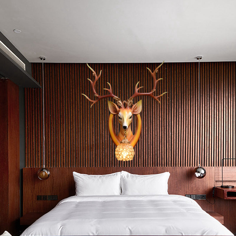 Lightfture a parete cupola tradizionale metallo e cristallo 1 luce sconde marrone chiaro/bianco con decorazione di cervi