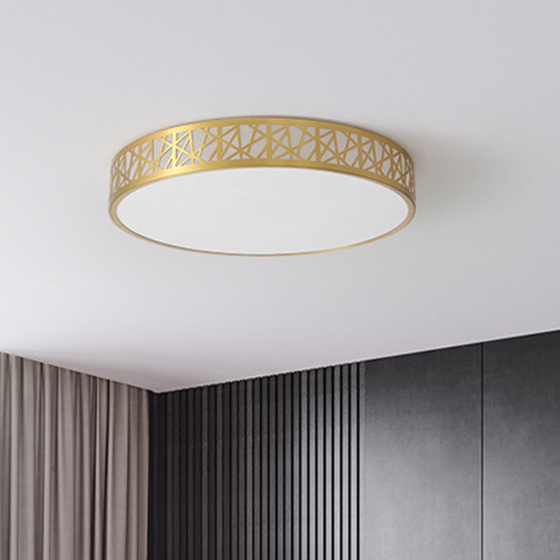 Geometrisch geformte Deckenleuchte aus Messing, minimalistische Acryl-LED-Einbauleuchte mit Nest-Design