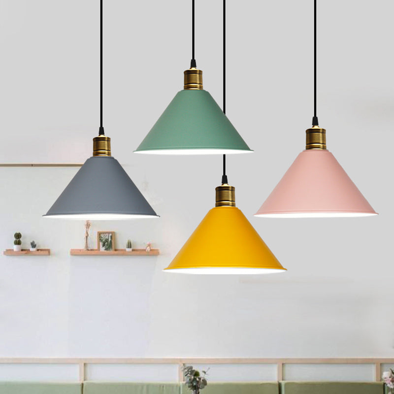 Metal Tapered Hanging Light Nordic Modern Style 1 Light Restaurant Ceiling Pendant Lamp