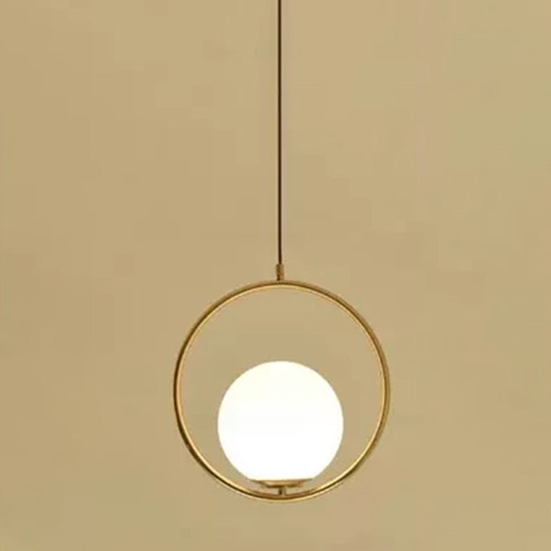 Mitte des Jahrhunderts Design Globe Hanging Lampe Weißglas Schatten Anhänger Licht mit Metallring