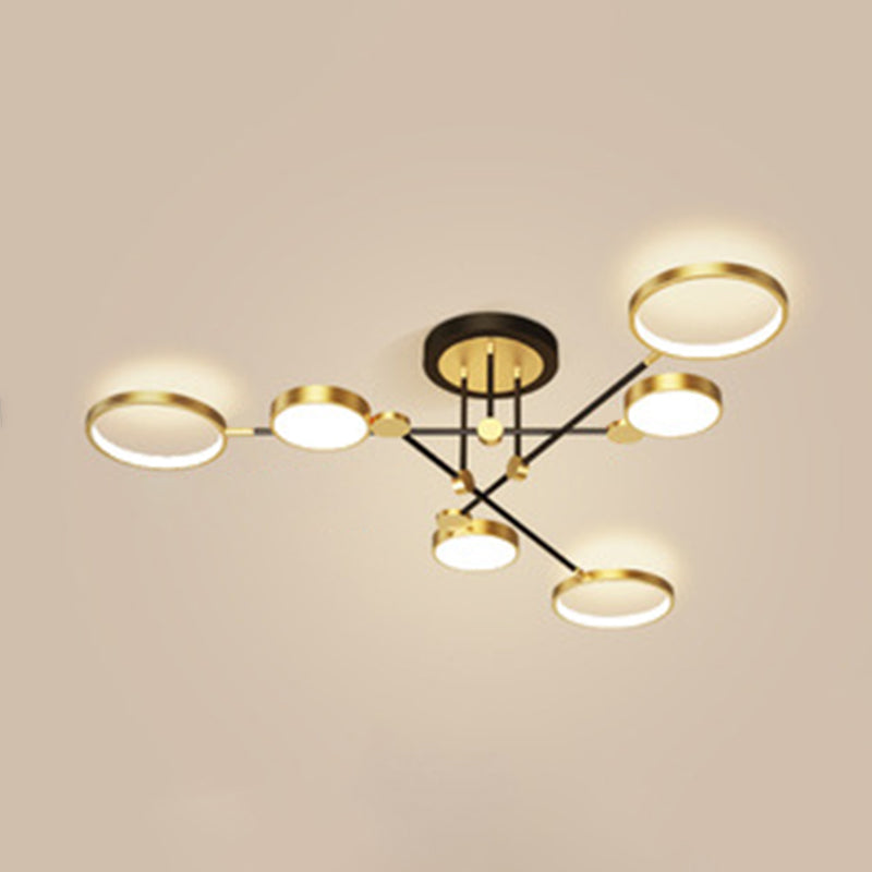 Candelabro de estilo metálico posmoderno, lámpara colgante Art Deco con anillo hueco de aluminio cepillado dorado para sala de estar