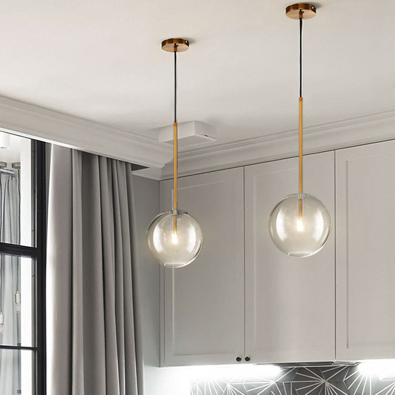 Luminaire suspendu en verre globe