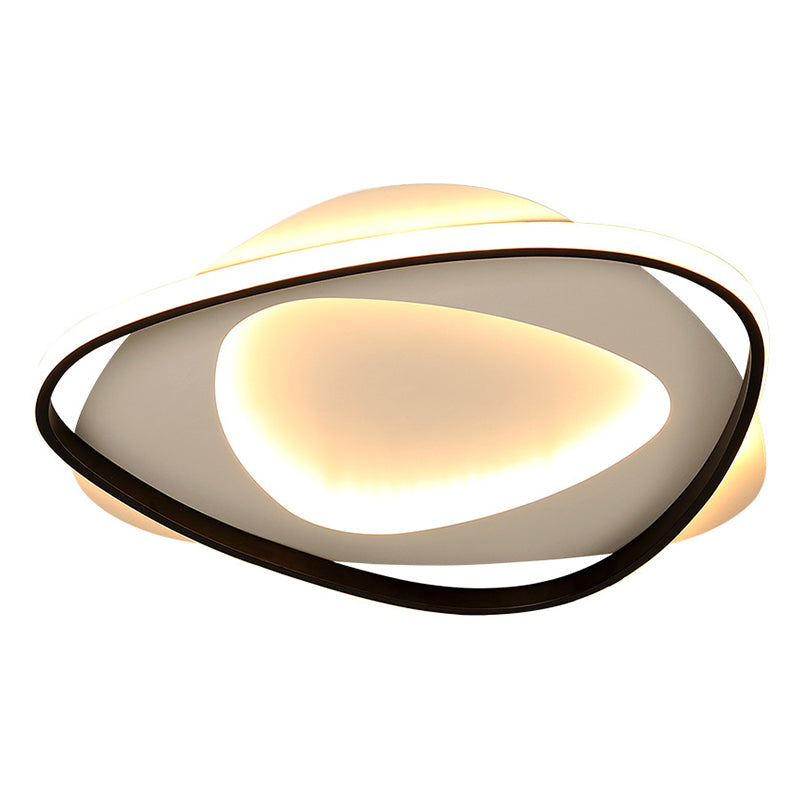 Driehoek Slaapkamer Flush Mount Light Fixture Metaal LED Modern Flush Mount Plafond Licht in zwart