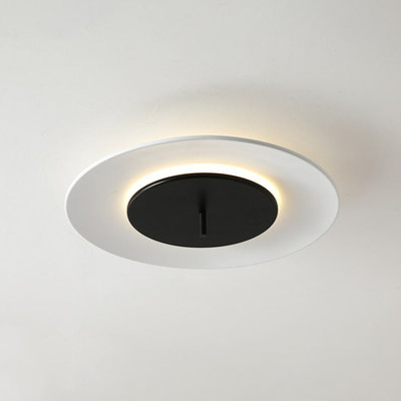 Acrylic Circle Flush Mounted Ceiling Light Nordic LED Close To Ceiling Lighting Fixture