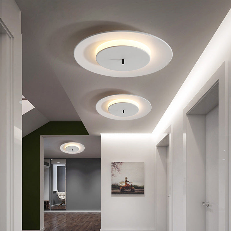 Acrylic Circle Flush Mounted Ceiling Light Nordic LED Close To Ceiling Lighting Fixture
