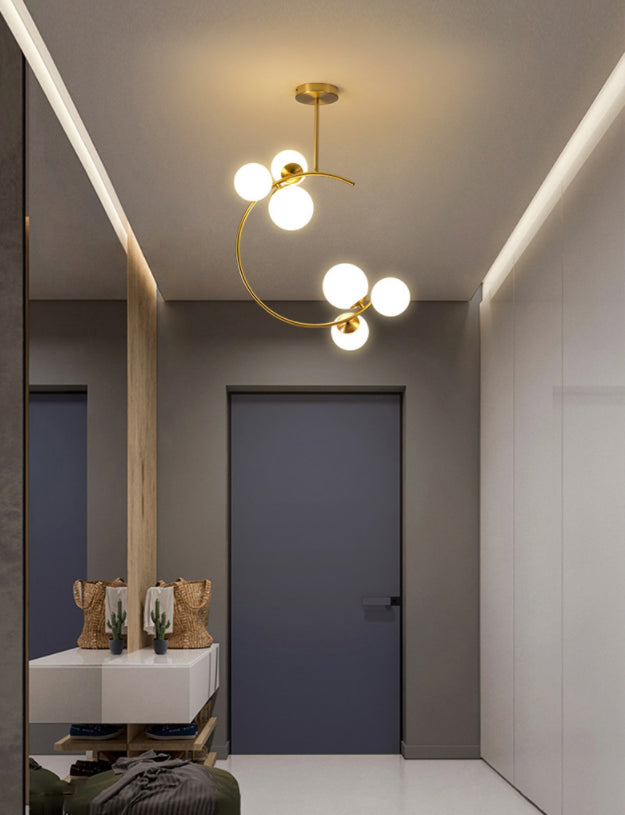 Postmodern metalen hangende kroonluchter lichtbolgolglasschaduw plafond kroonluchter in goud voor slaapkamer