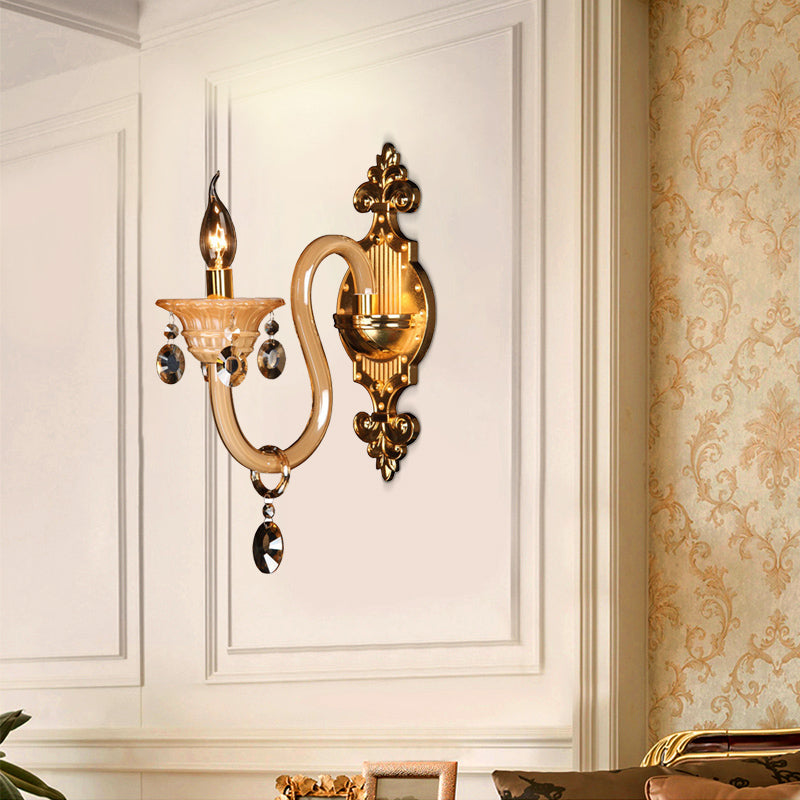 Braccio curvo lampada da parete in vetro bianco tradizionale tradizionale 1 testa salotto luce con accento cristallino smusso