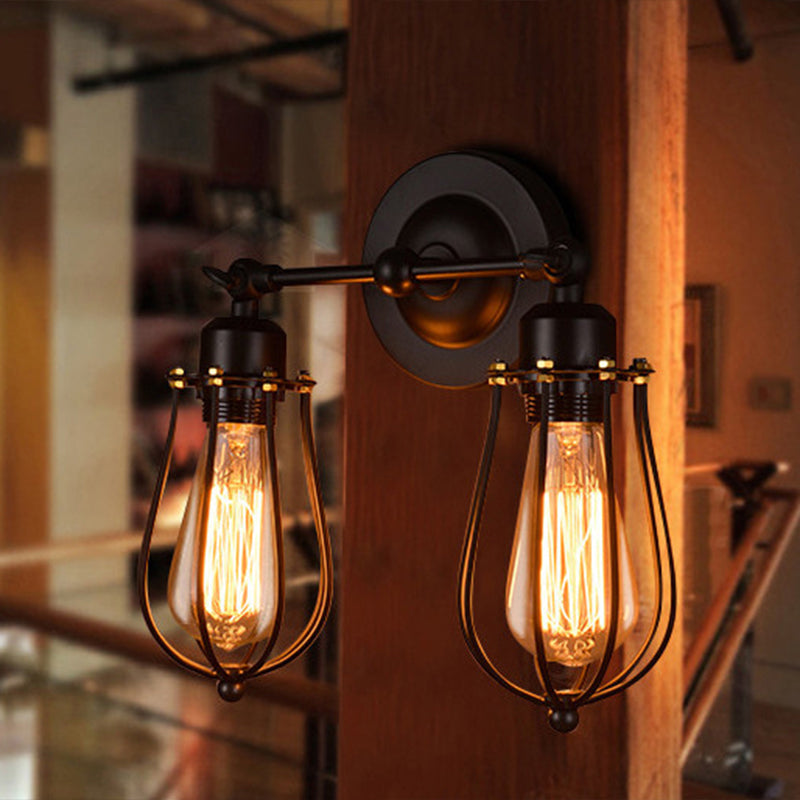 Industrielle Metallwand montierte Waschtischlichter 2 Köpfe über Spiegel -Waschtischlichtern in Metallkäfig