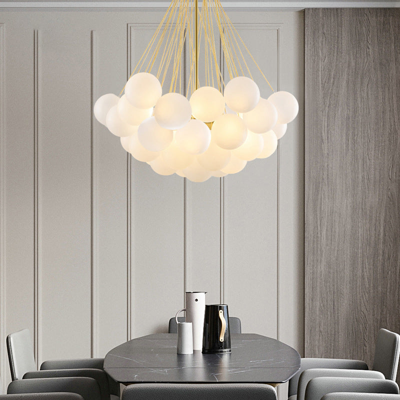 Frosted White Glass Bubbles Suspensie Licht Stijlvolle Noordse kroonluchter voor woonkamer