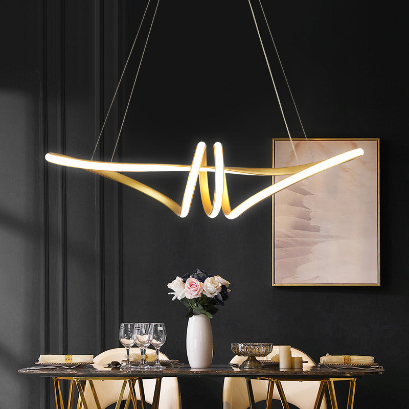 Minimalistischer Knoten geformtes Lampe Acrylrestaurant LED linearer Kronleuchter in Gold