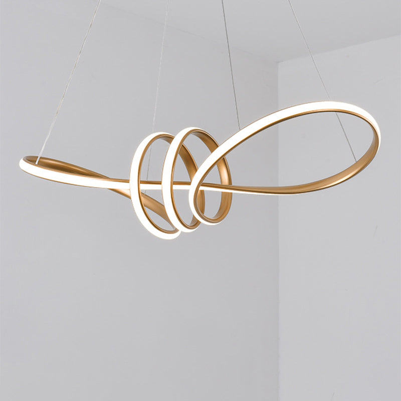 Minimalistischer Knoten geformtes Lampe Acrylrestaurant LED linearer Kronleuchter in Gold