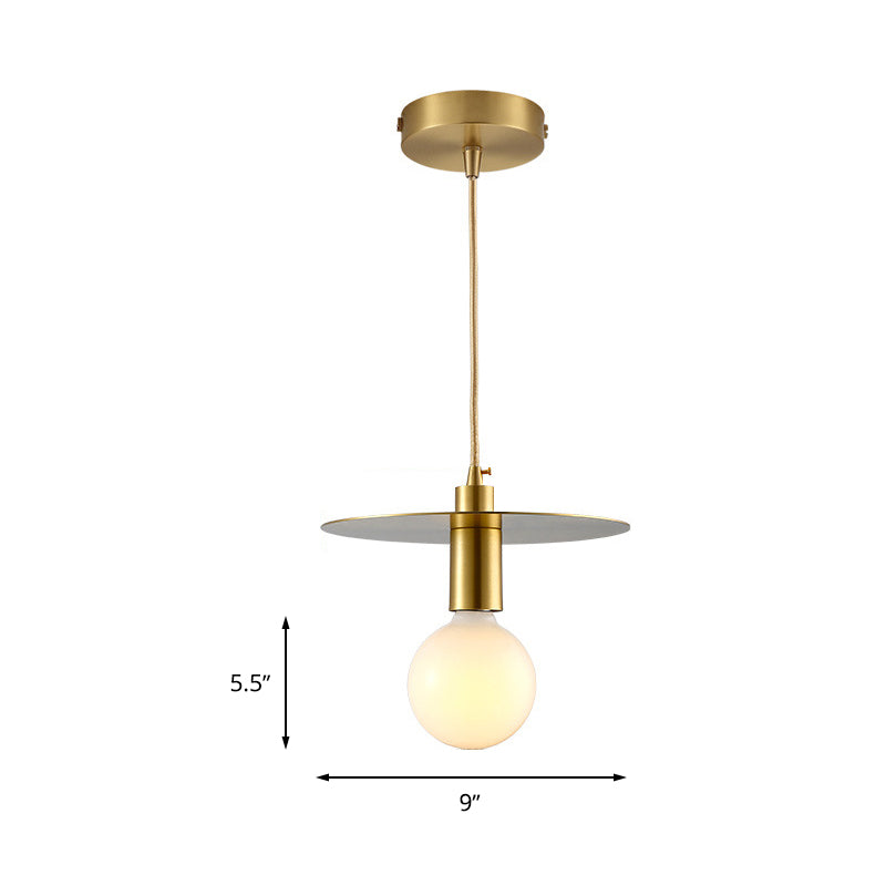Postmoderno Globe Costeo VIDRIO BLANCO 1 Cabeza Kit de lámpara colgante de dormitorio con sombra de metal de disco dorado