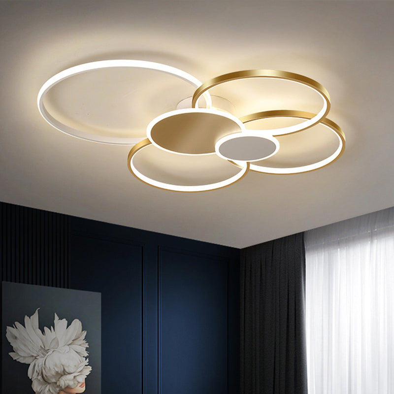 Lámpara de techo LED minimalista con iluminación empotrada y círculo de metal para sala de estar