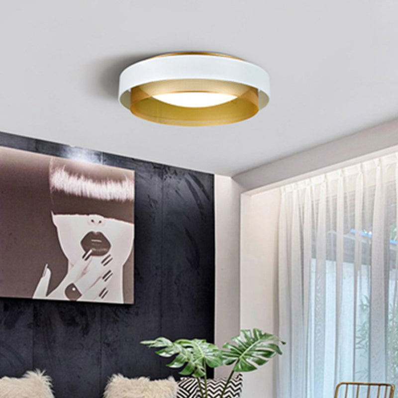Minimalist Circular LED Flush Mount Metal Bedroom Ceiling Mount Light with Domed Diffuser and Mesh Screen