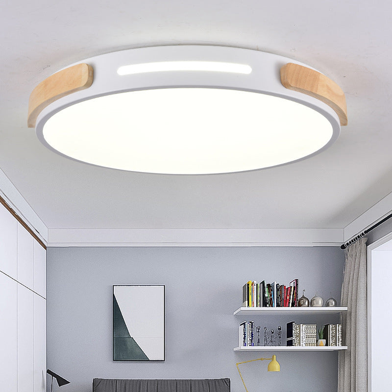 Circular Bedroom Flush Mount Ceiling Lamp Metal LED Nordic Flush Light with Wood Decoration
