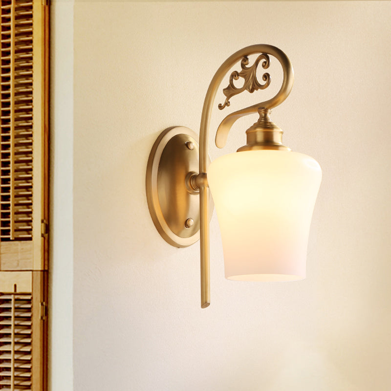Laiton 1 murs de tête Éclairage colonial en verre blanc en verre conique Mur moulé pour le salon