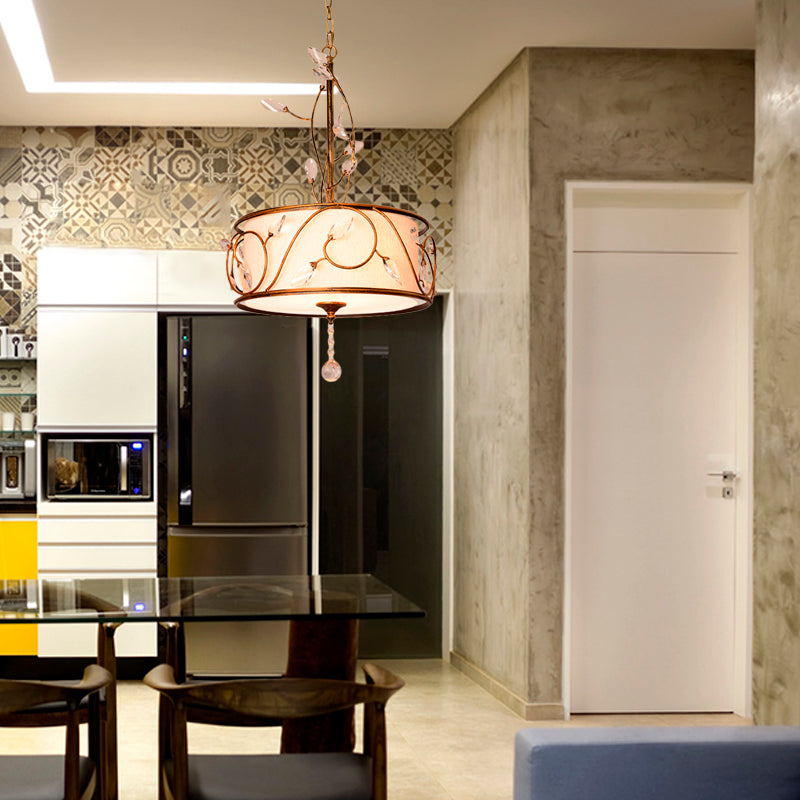 Chandelier de plafond en or de fer 16 "/19,5" Dia 3-Light Round Round Antique Suspension Pendeur avec accent en cristal et ombre de tissu