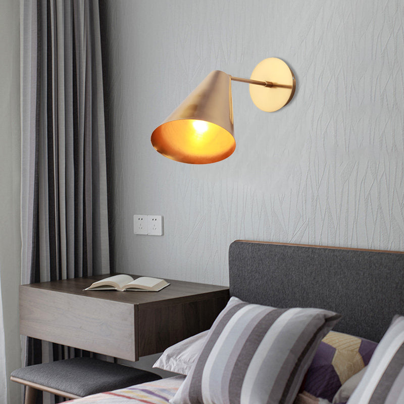 Afgeschuinde conische ijzeren wandlampje eenvoud 1 licht goud afwerking wandverlichting ideeën