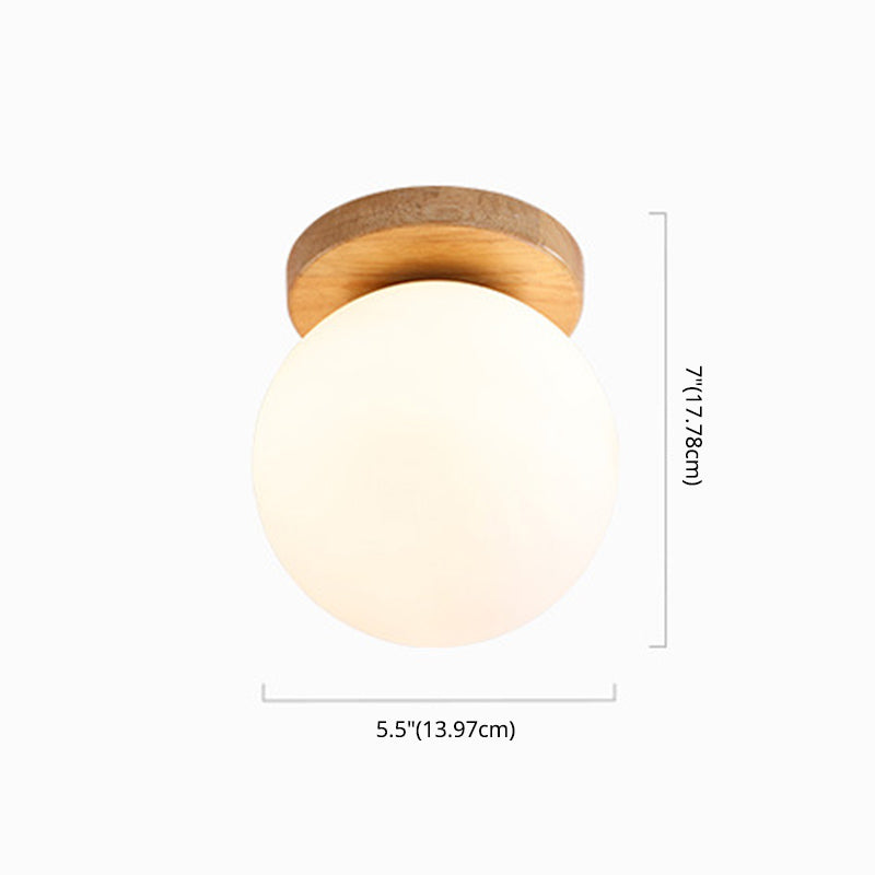Zeitgenössische Minimalismus-Mini-Deckenleuchte aus Holz mit Einzellicht, Milchglas, Kugelschirm, Unterputzlampe für Flur, Gang