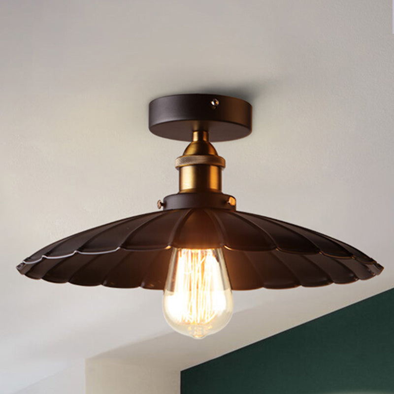 Lampada da soffitto industriale in metallo leggero con bordi smerigliati 1