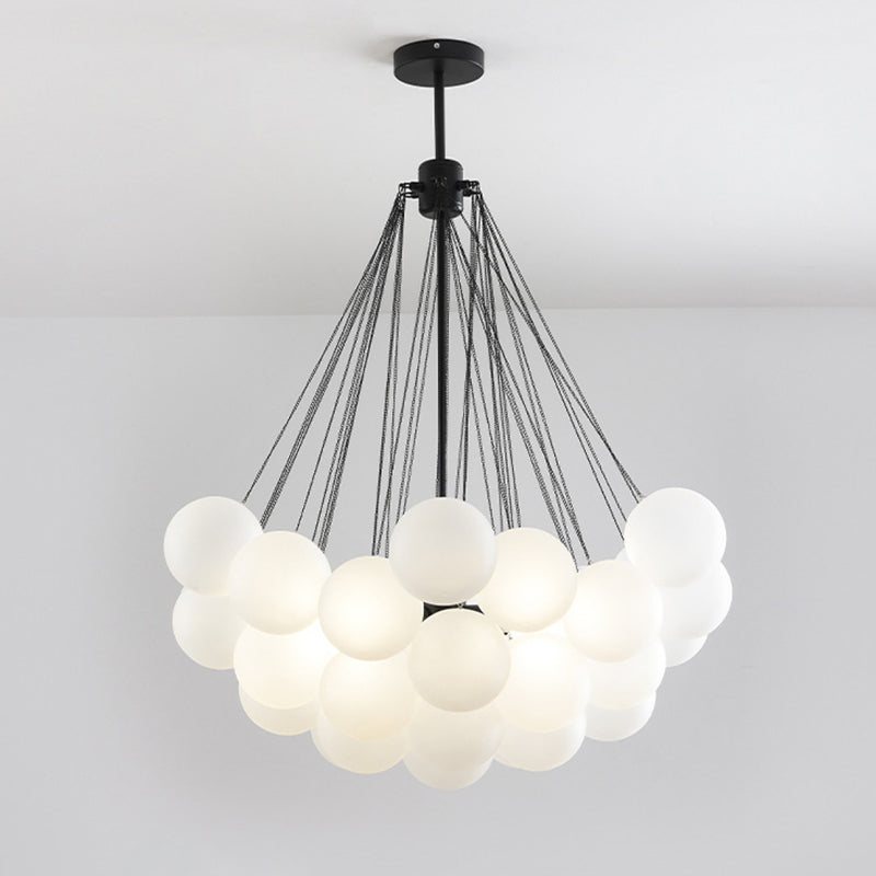 Lampada lampadina in stile moderno a 3 luci con 37 sfere di deco di vetro bianchi lampada in metallo Apparecchio di illuminazione per il soggiorno per soggiorno