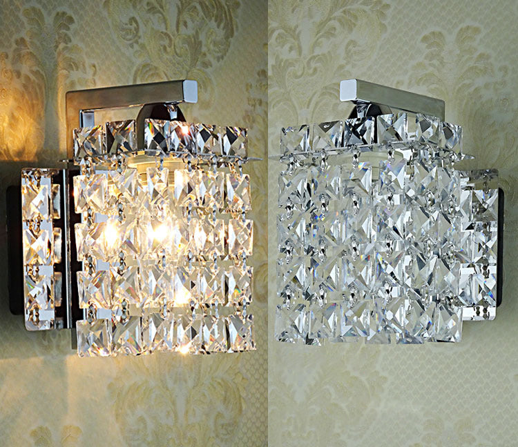 Quadratische Waschtischspiegel leuchtet modern