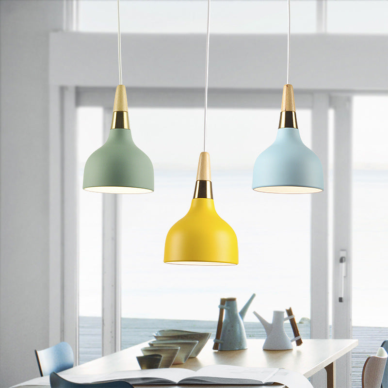 Wooden Top Down Lighting Pendant Nordic Style Metal Ceiling Pendant Lamp for Restaurant