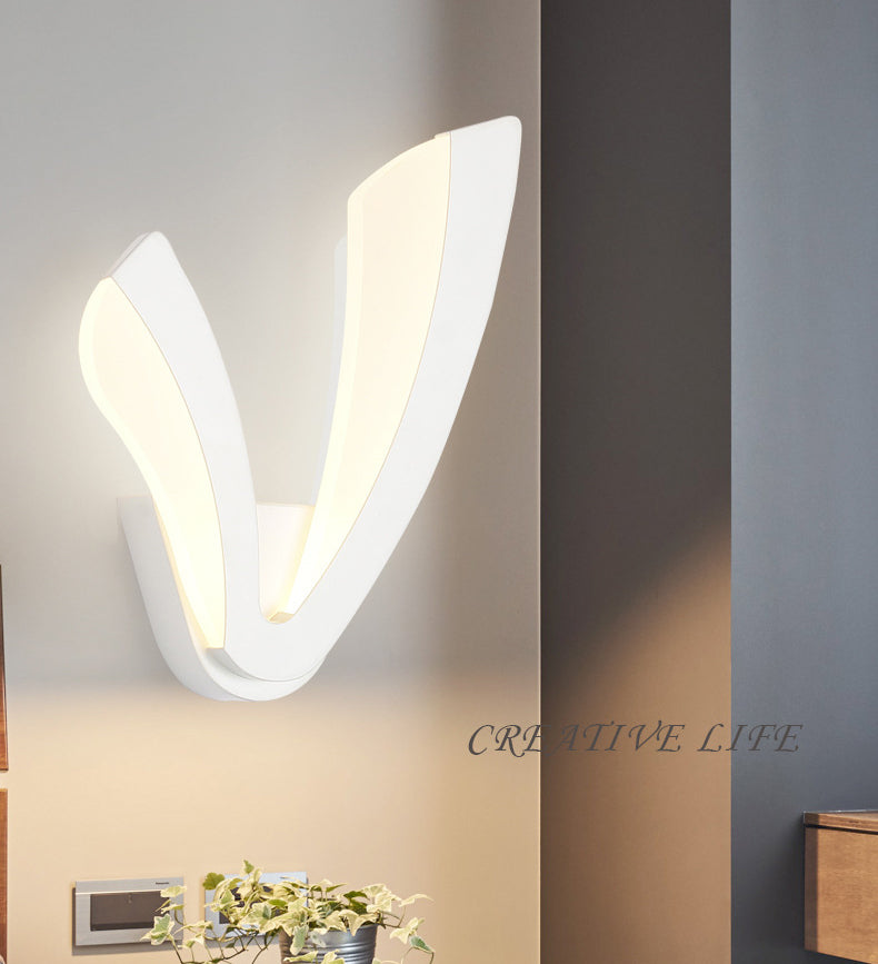 Simple V Shape Wall Lighting Ideas LED Acrylic Shade Wall Mount Light for Living Room Bedroom