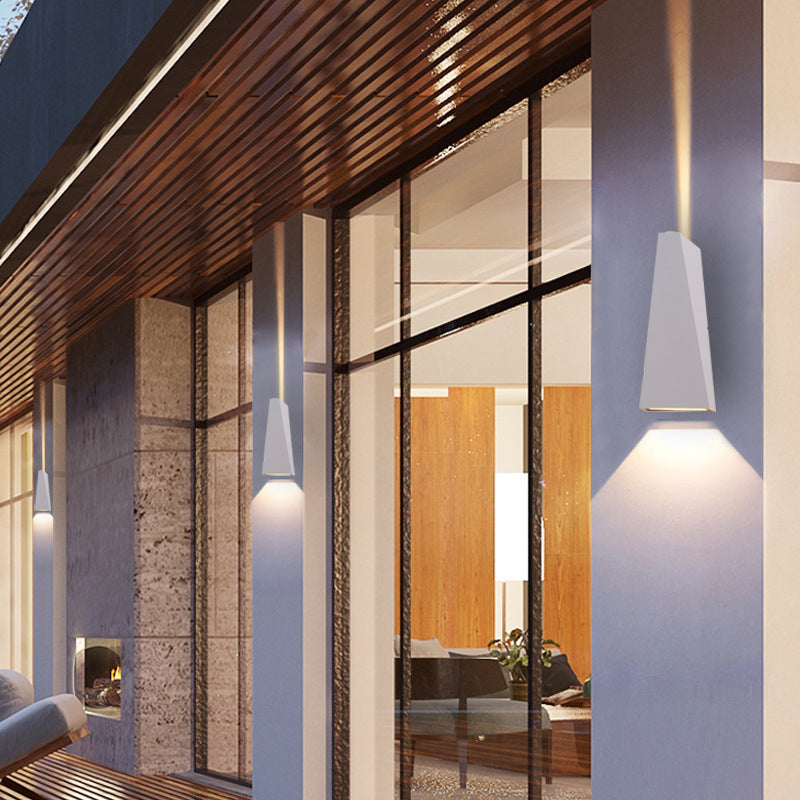 Unregelmäßige Form LED -Wandleuchte nach oben und unten lichtes Leuchten für Korridor