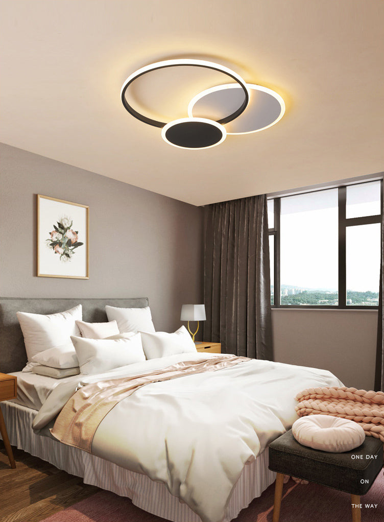 3 Intersecting Rings Shaped LED Ceiling Light Modern Minimalist Metal Plating Flush Mount Lighting Fixture for Dining Room