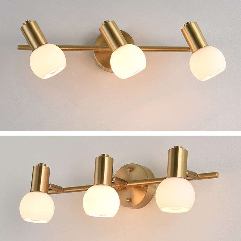 Idées d'éclairage de vanité en laiton nordique lampe de vanité de nuance en verre givré pour salle de bain