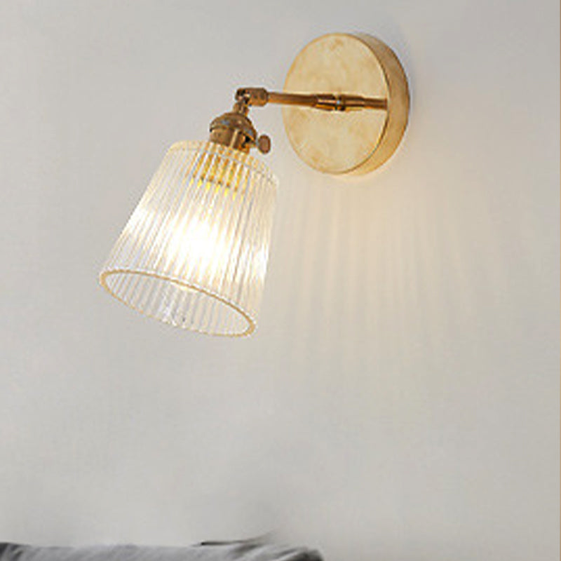 1 Living Ottone in ottone industriale in ottone industriale con vetro.