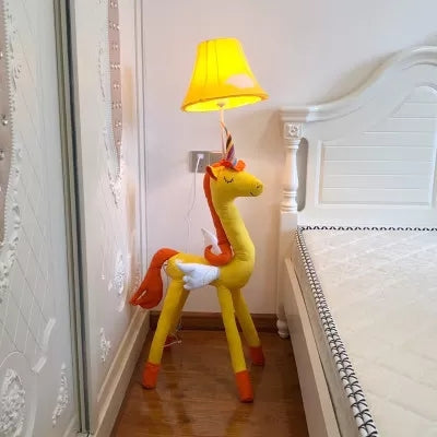 Kinder Schlafzimmer Einhornbodenleuchte mit Glocken Schatten Stoff 1 leichte Cartoon -Stehlampe