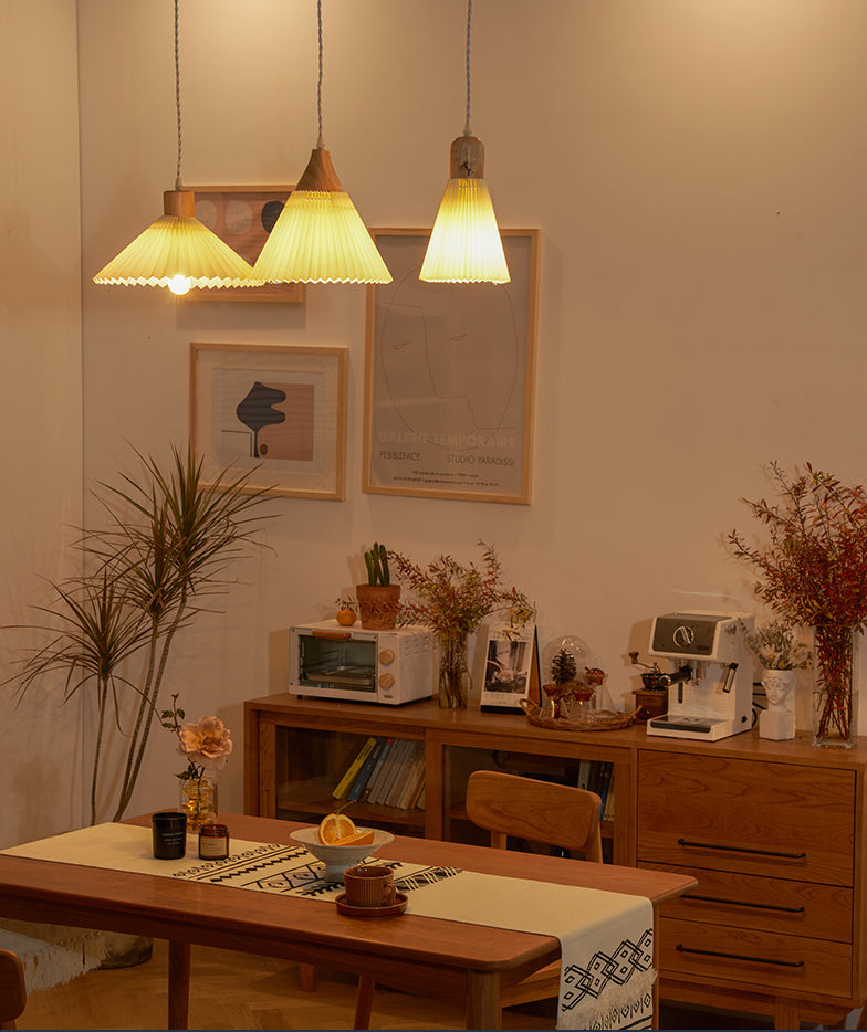 Pleated Fabric Shade Hanging Lamp Nordic Style Single Wood Pendant Lighting for Diner