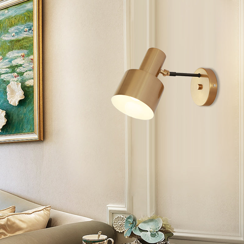 1 Bulb Round Wall Lamp Modernist Gold Finish Iron Wall Sconce Light with Adjustable Arm
