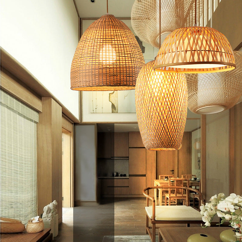 Beige handgearbeitet