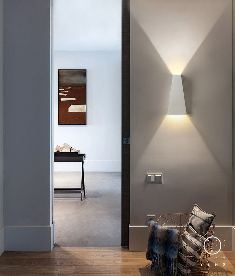 Moderne geometrische wandbevestiging verlichting metaalachtige wandgemonteerde verlichting voor woonkamer