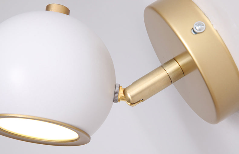 Globe Vanity Wall Sconce Nordic Minimalist Style Metal Vanity Lampe